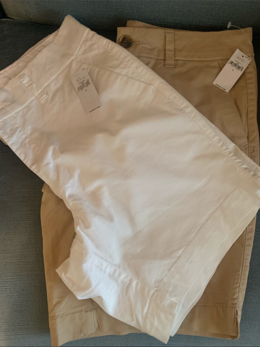 Old Navy Two (2) Pair Cotton Everyday MidRise Shorts White & Khaki NWT Size 6